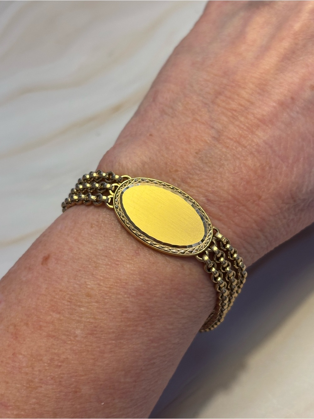 Vintage Speidel Electoplated Gold Oval ID Bracelet 7.25”